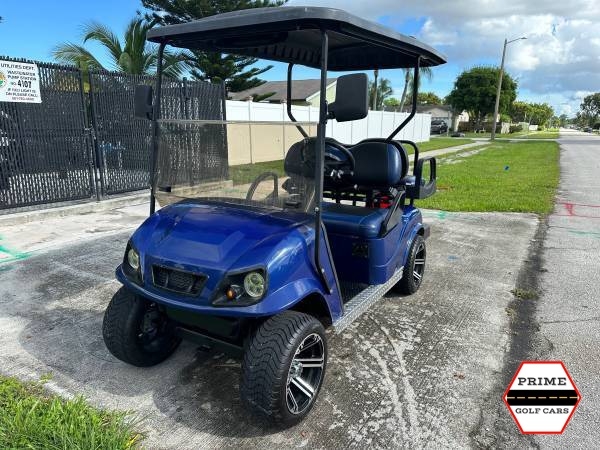 Blue EZGO 4 Passenger Golf Cart affordable golf cart rental, golf cart rent miami